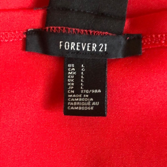 Red top - Picture 4 of 4